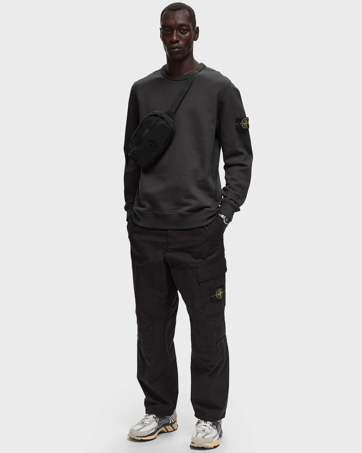 Sweatshirt Stone Island MAGLIERIA TAGLIATA Svart | 811562420.V00062, 1