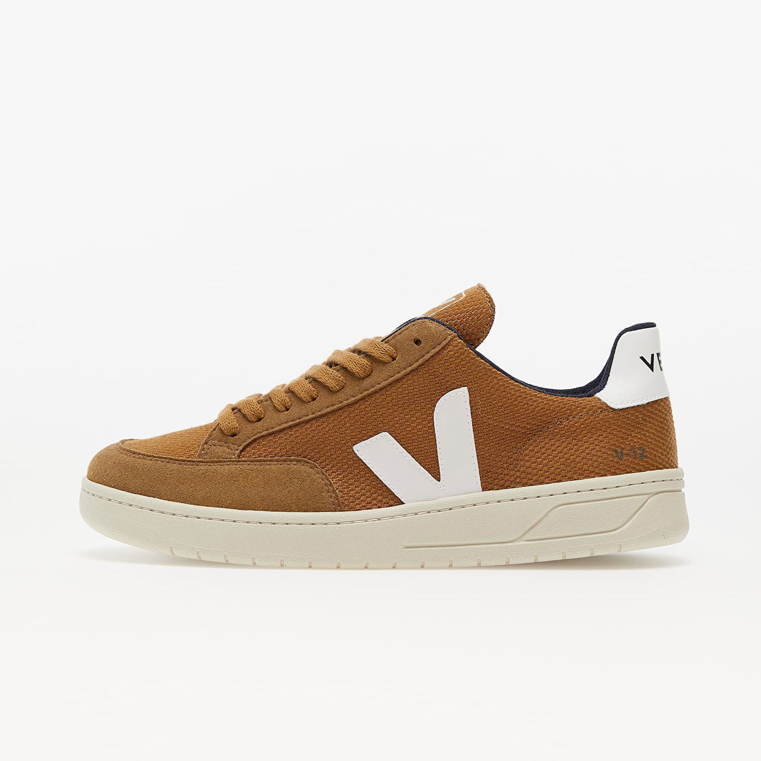 Sneakers och skor Veja V-12 "Mesh Tent/ White" Brun | XD0102814B, 0