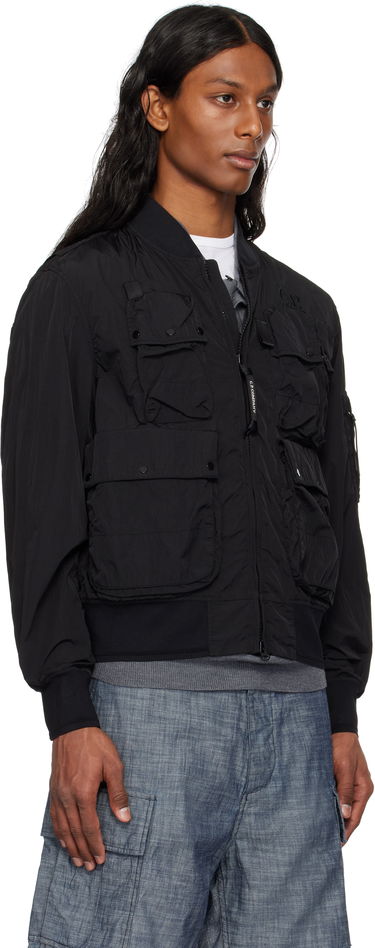 Bomberjacka C.P. Company C.P. Company Chrome-R Multipocket Bomber Jacket Svart | 18CMOW010A-005904G, 1