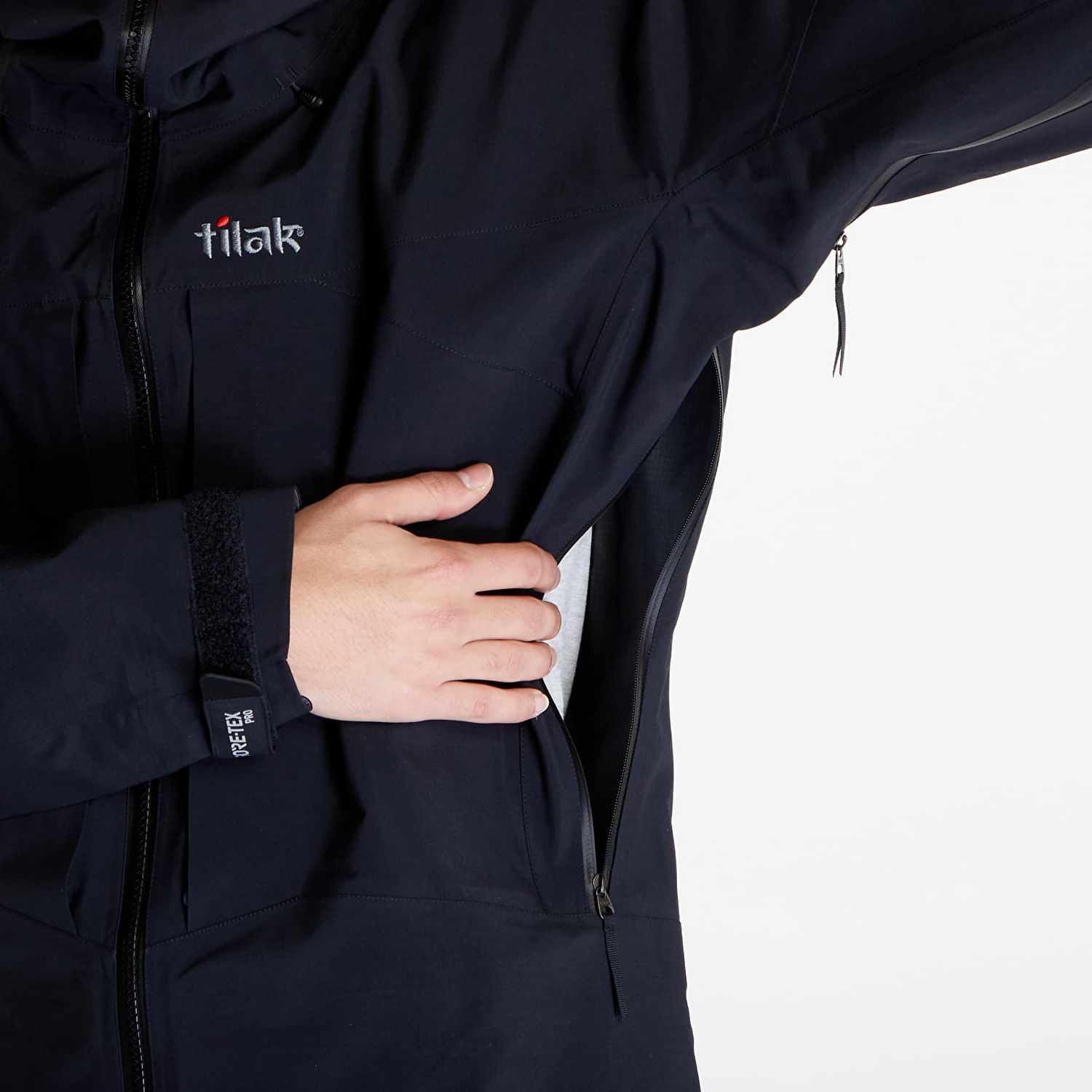 Vindjacka Tilak Evolution 23 Jacket Svart | 1000656, 1