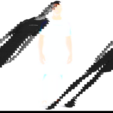 T-shirt Under Armour Armour Novelty Ss Black Svart | 1377155-001, 2