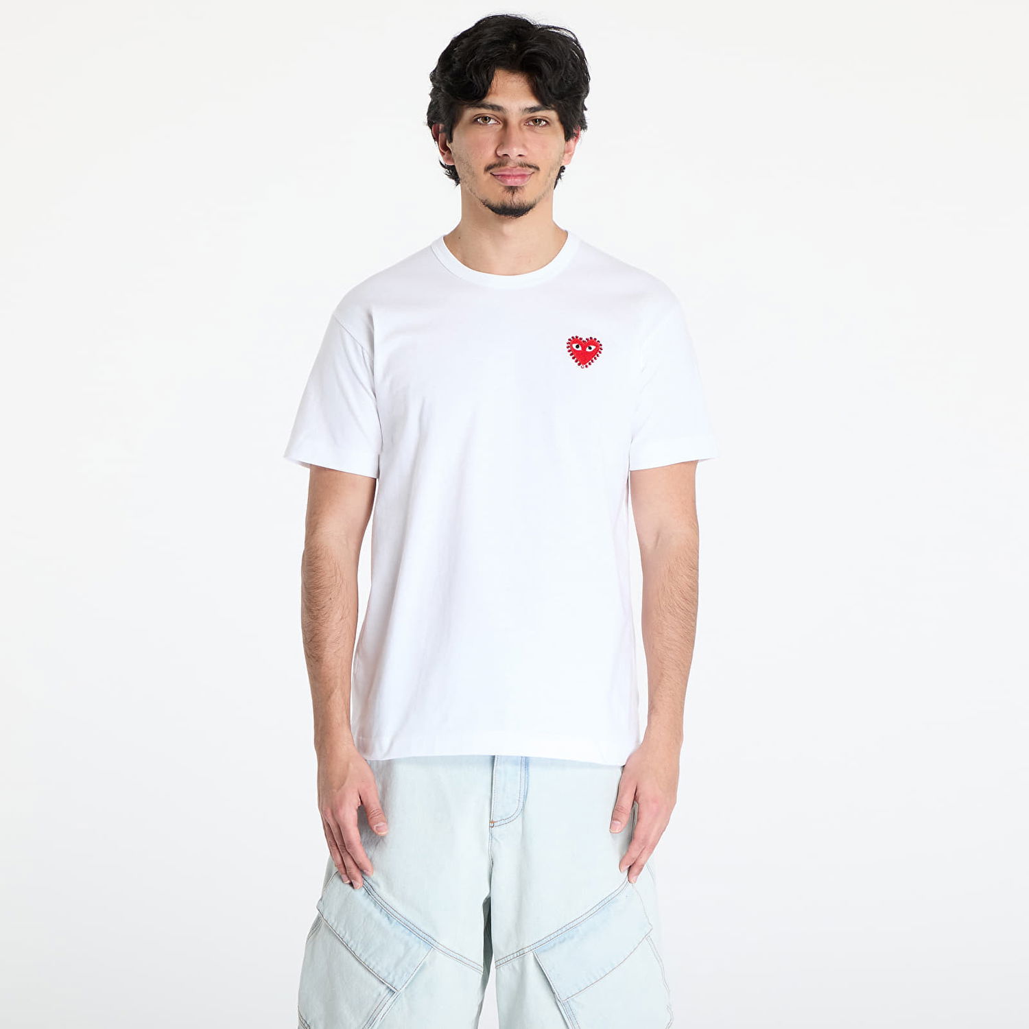 T-shirt Comme des Garçons Comme des Garçons PLAY Emblem Rhinestone T-Shirt Vit | AX-T801 WHITExRED, 0