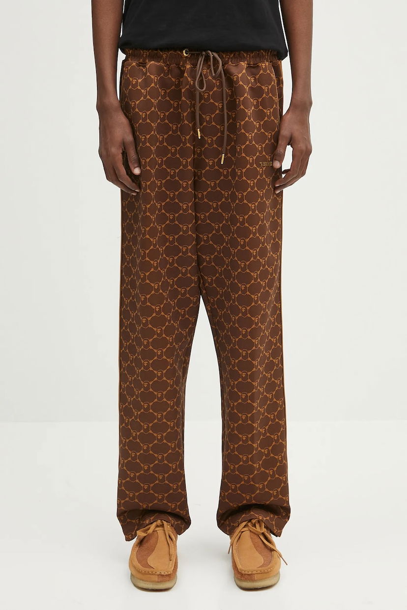 Träningsbyxor BAPE A Bathing Ape College Monogram Relaxed Fit Pants Brun | 1L30152311