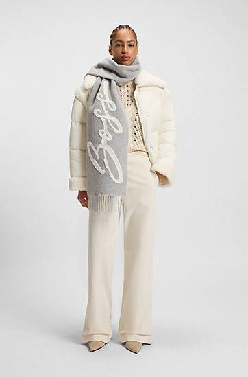 Halsduk BOSS Wool-blend Scarf with Script Logo and Fringes Grå | 50558654, 1