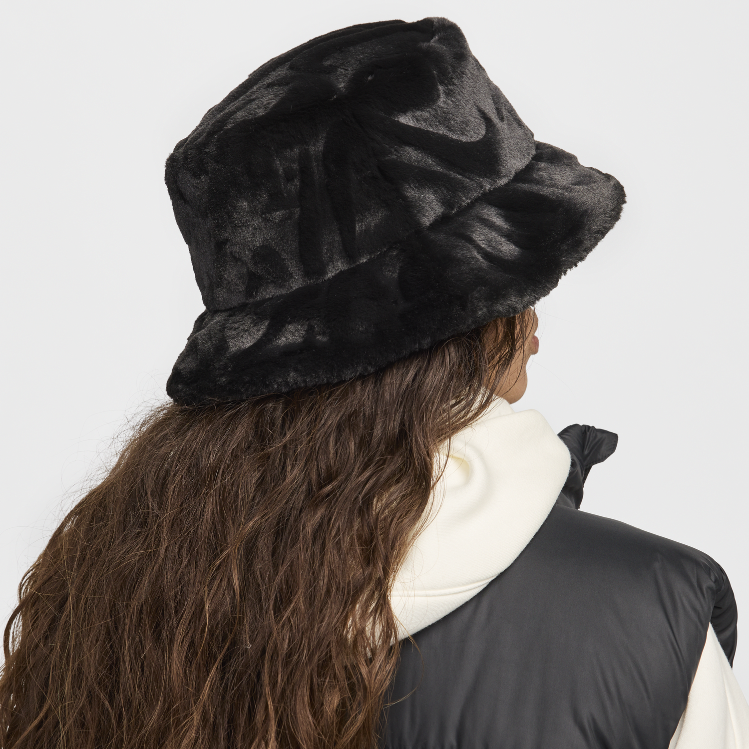 Hatt Nike Apex Faux Fur Bucket Hat Svart | HF7194-010, 1