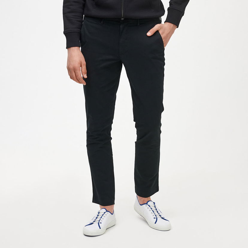 Byxor GAP Chino Slim Fit Pants True Black Svart | 500357-04