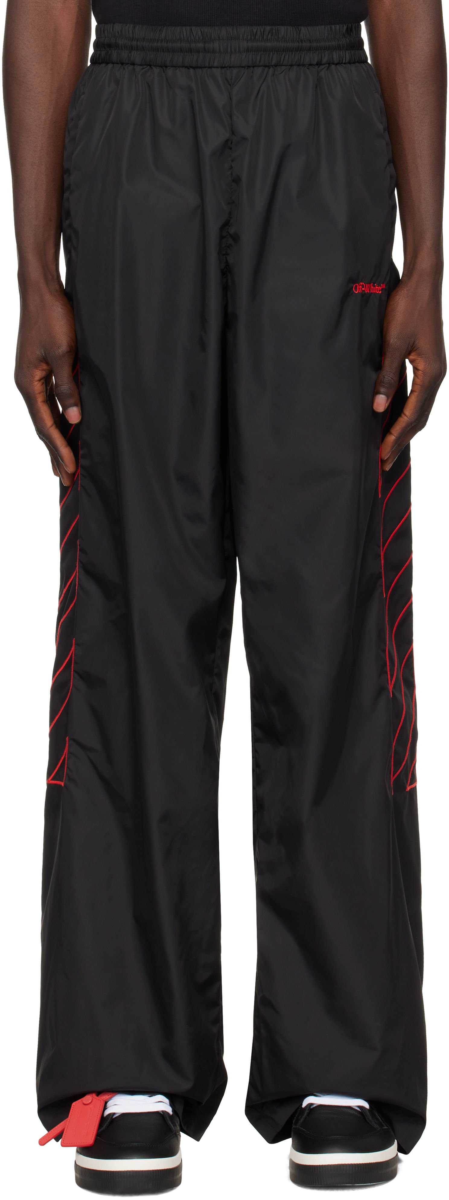 Byxor Off-White Outlined Diag Track Pants Svart | OMCJ019F24FAB0011025, 0