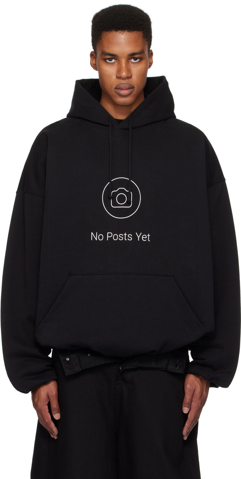 Sweatshirt VETEMENTS 'No Posts' Cropped Boxy Hoodie Svart | UA66HD660B