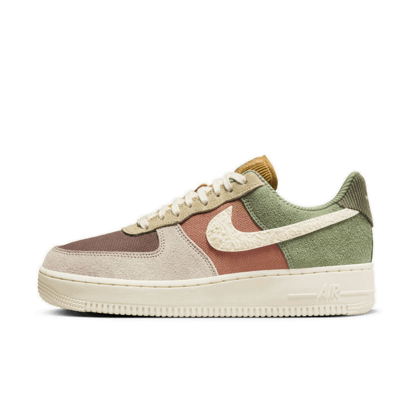 Sneakers och skor Nike Air Force 1 '07 LX "Oil Green & Pale Ivory" Flerfärgad | FZ3782-386