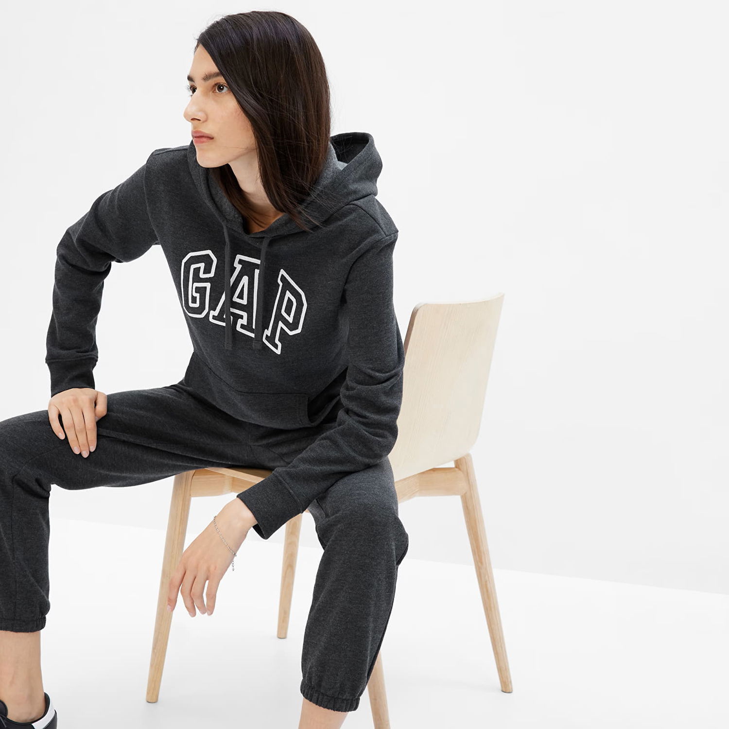 Sweatshirt GAP Pullover Logo Hoodie Charcoal Heather Svart | 463506-03, 0