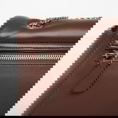 Axelväska GUESS Padded Chain Strap Convertible Crossbody Flap Bag Sunetra Universal Brun | HWNG7534210-ESP, 3