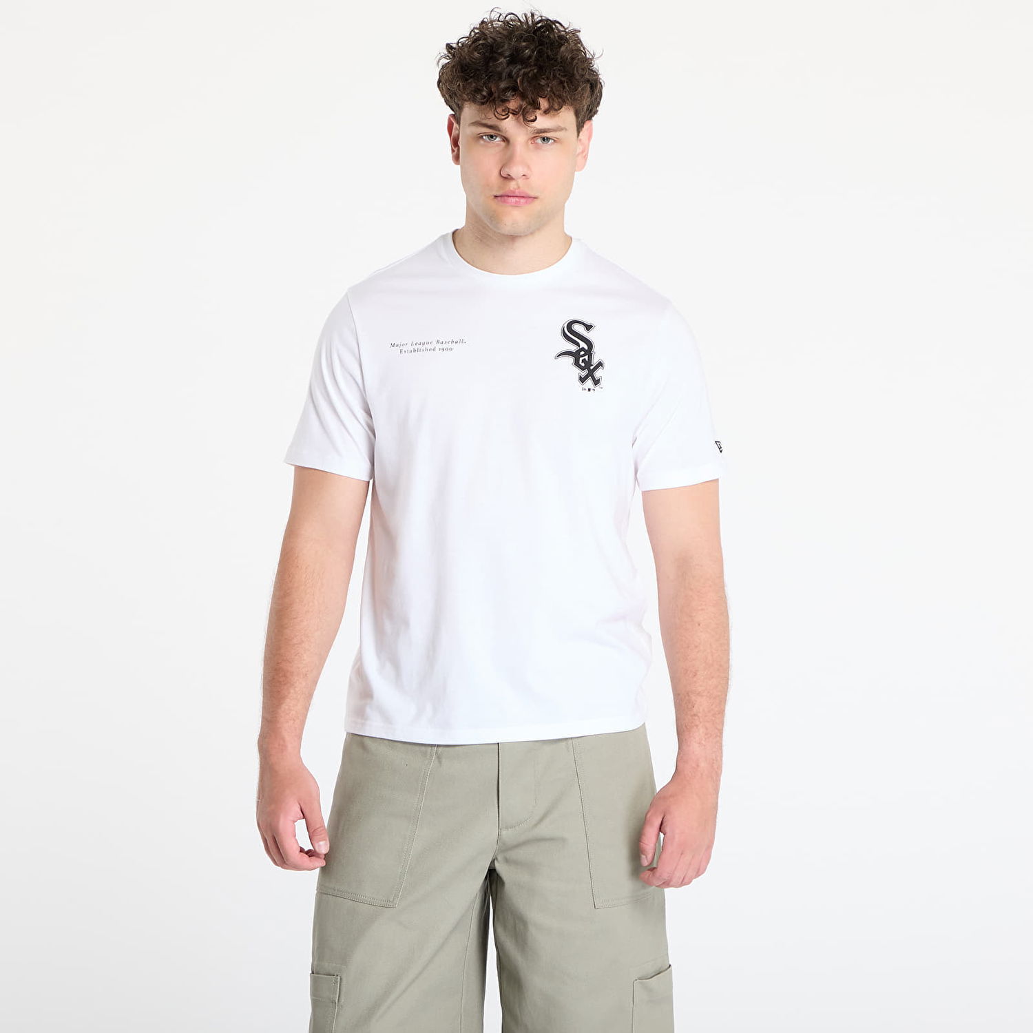 T-shirt New Era New Era Chicago White Sox Arch Graphic Regular Fit Tee Vit | 60667712, 0