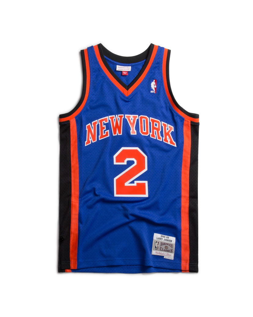 Jersey Mitchell & Ness Mitchell & Ness Hardwood Classics Swingman Jersey New York Knicks 1998-99 Larry Johnson #2 Blå | SMJYCP18007-NYKROYA98LJO