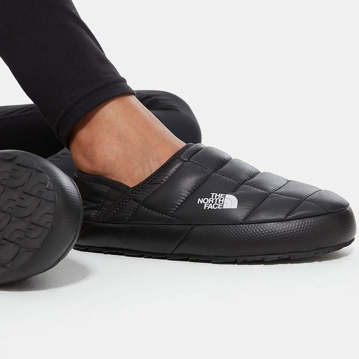 Sneakers och skor The North Face ThermoBall Traction Mule W Svart | NF0A3V1HKX71, 1