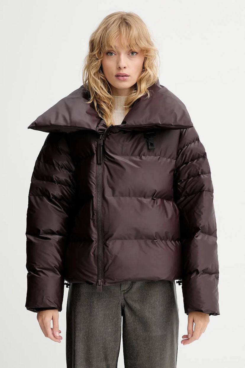 Pufferjacka Rains Rains Alta Vision Short Puffer Jacket Bourgogne | 17230