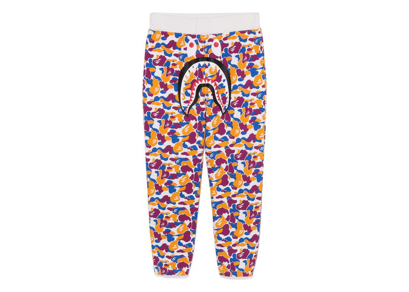 Träningsbyxor BAPE BAPE LA Store 5th Anniversary LA Camo Shark Sweatpants Flerfärgad | 1J22-152-001