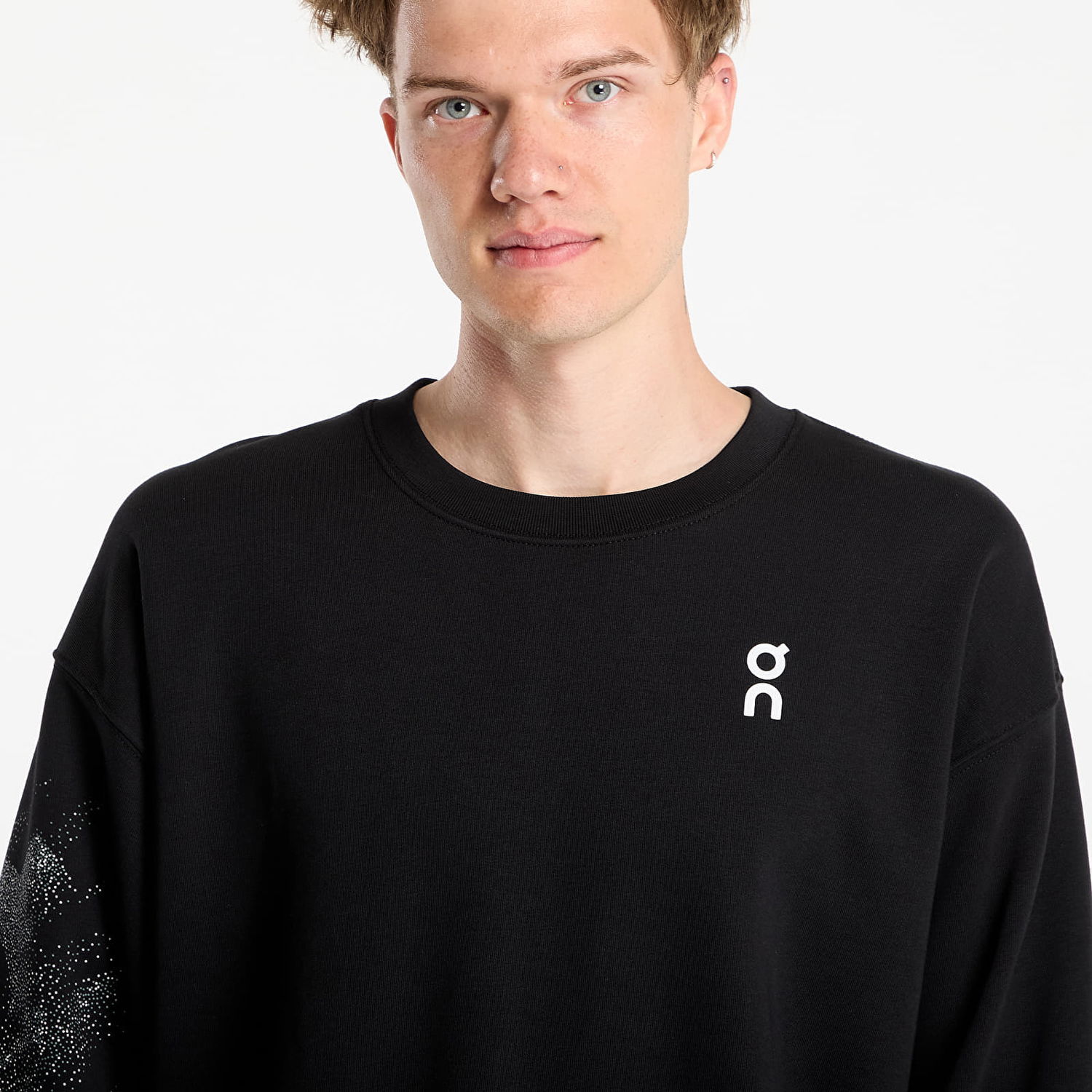 Sweatshirt On Running Club Crew Graphic Sweatshirt Svart | 1MF30540192, 0